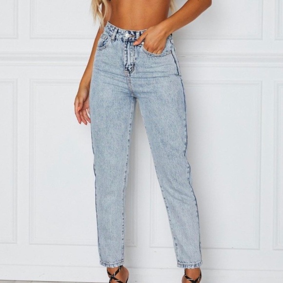 White Fox boyfriend jeans straight leg light wash size medium - Picture 1 of 10